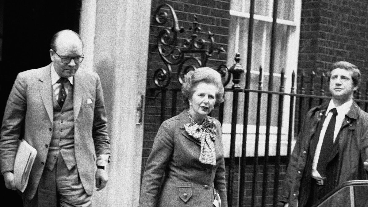 1982 kritiserades Thatcher för Falklandskriget mot Argentina.